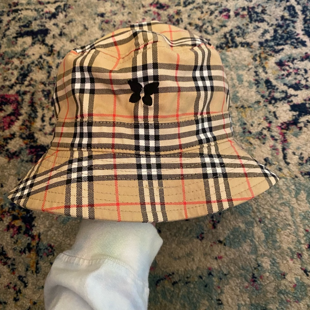 Burberry bucket Golf hat Kapalua Hawaii